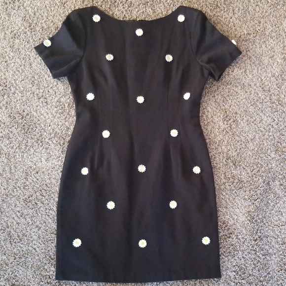 Misty Lane Dresses & Skirts - Misty Lane Vintage Black Daisy Dress 10